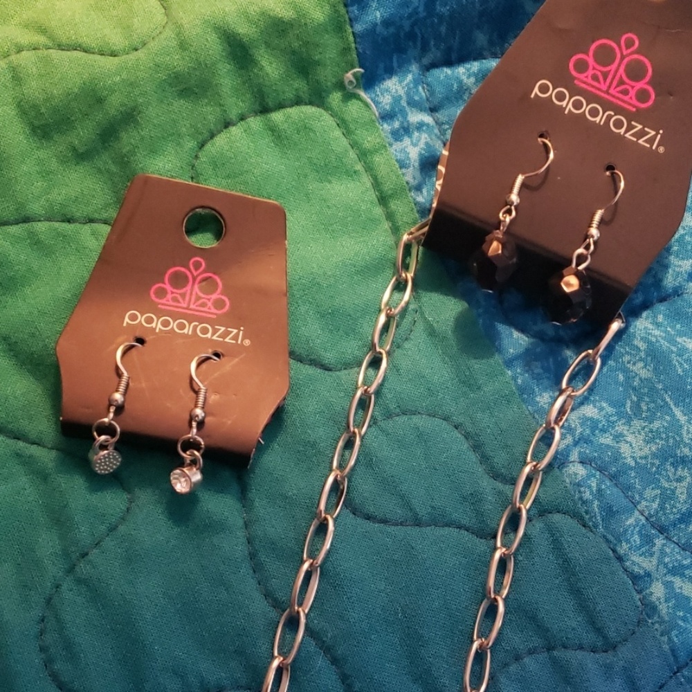 Jewelry - Picture 2 of 4